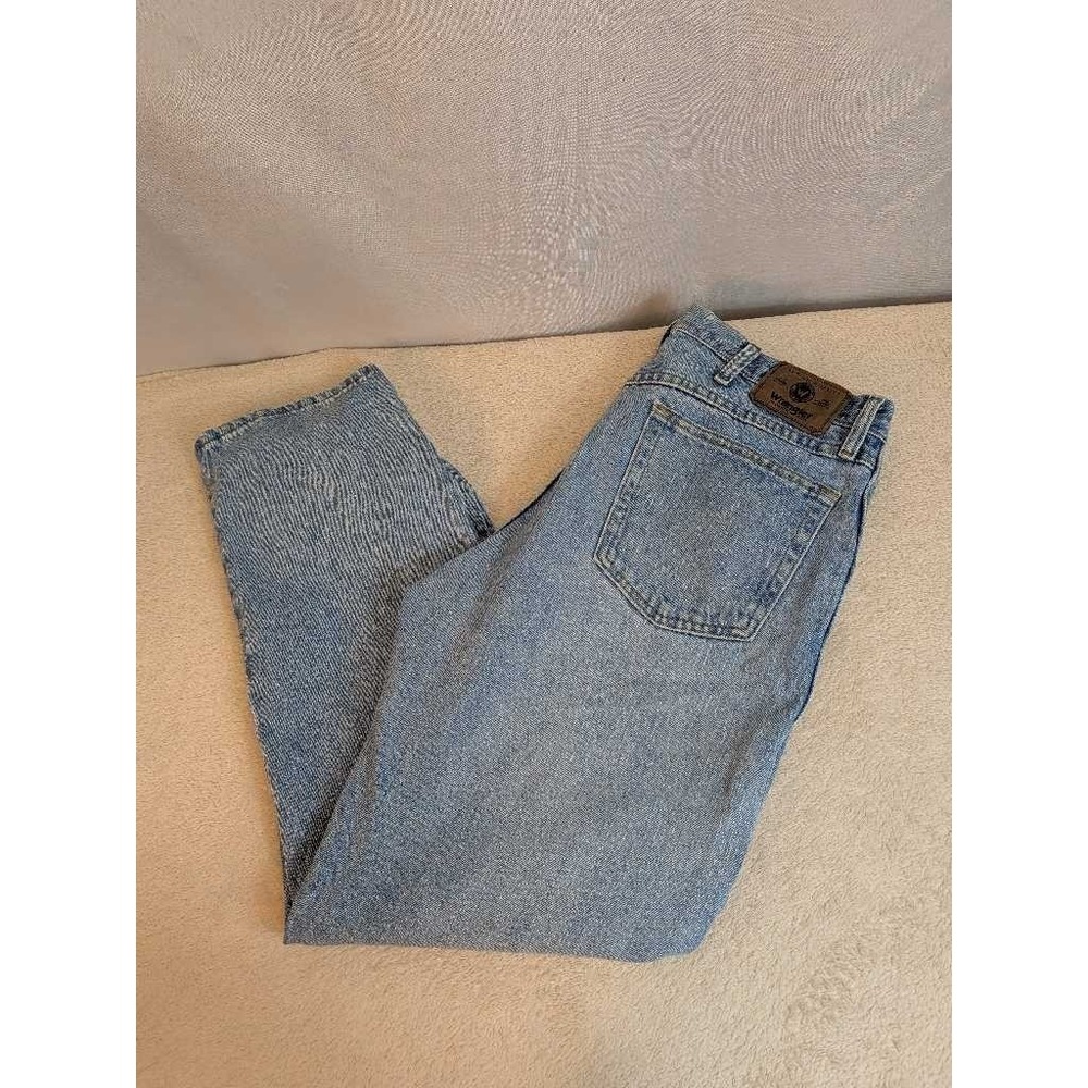 Wrangler Authentic Jeans Mens 38x30 Light‎ Wash Classic Fit Denim Pants